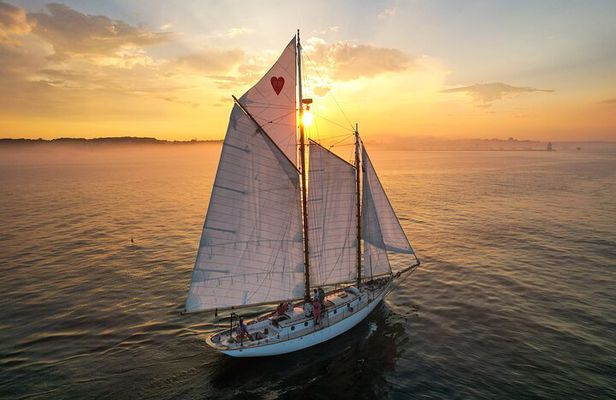 2 Hours Sunset Private Charter on Heart's Desire in Casco Bay