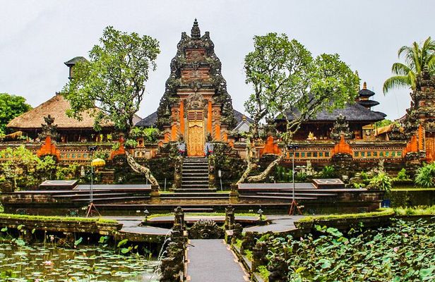Ubud: Monkey Forest, Waterfall and Nature Exploration Tour