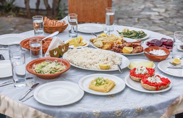 Heraklion - Walking city tour with food tasting 