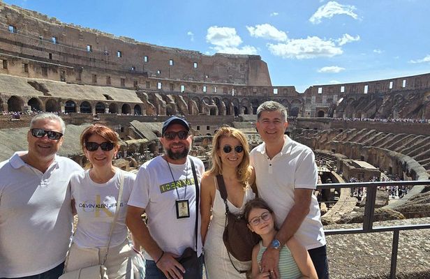 Colosseum Private Tour with Palatine Hill and Roman Forum