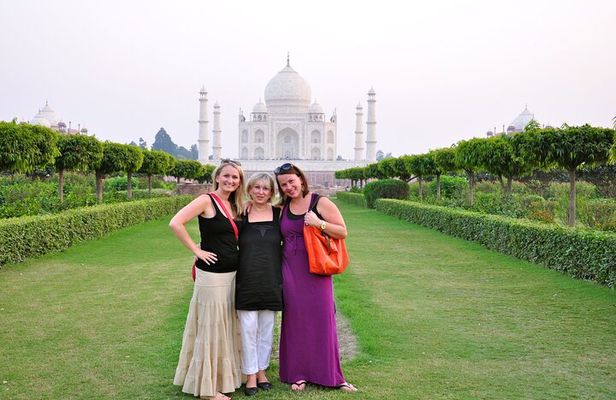 Same Day Skip-the-Line Taj Mahal & Agra Fort Tour from Delhi