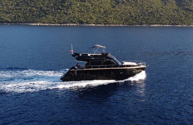 Bodrum Private Motor-Yacht Tour With Lunch For 6 Hours