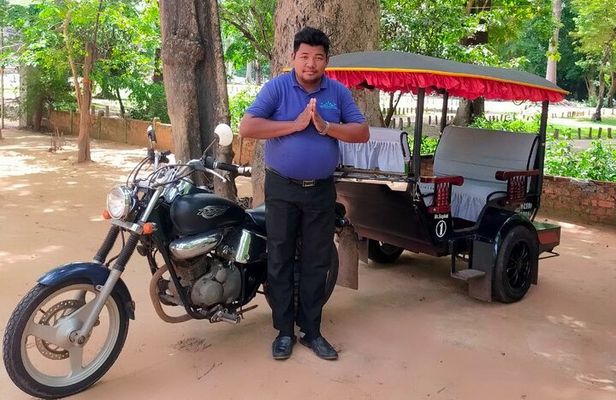Private Angkor Wat Tour by Tuk-Tuk with English Speaking Driver
