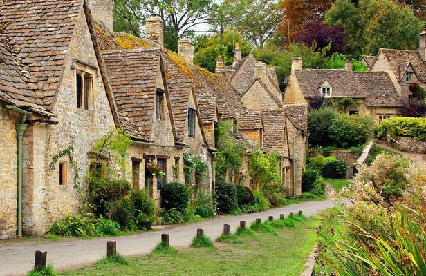 Cotswolds Full-Day Tour From Birmingham