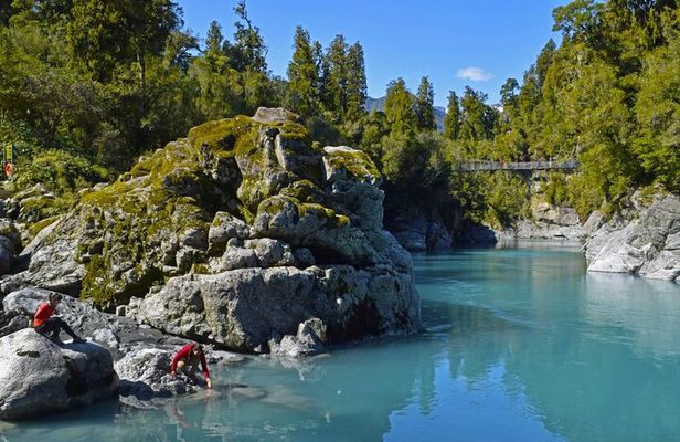 Franz Josef to Christchurch 1-Way Small Group Tour via Hokitika