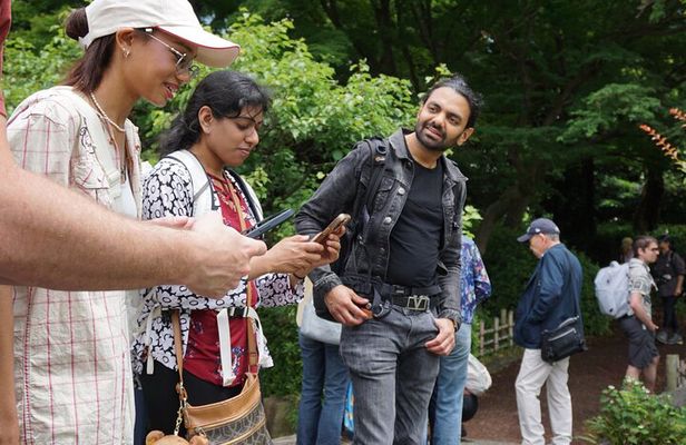 Tokyo: Imperial Palace Shogun Historical Walking Tour