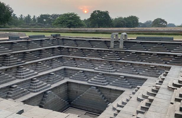 World Heritage Hampi & Chitradurga in 2 days from Bangalore+Lunch