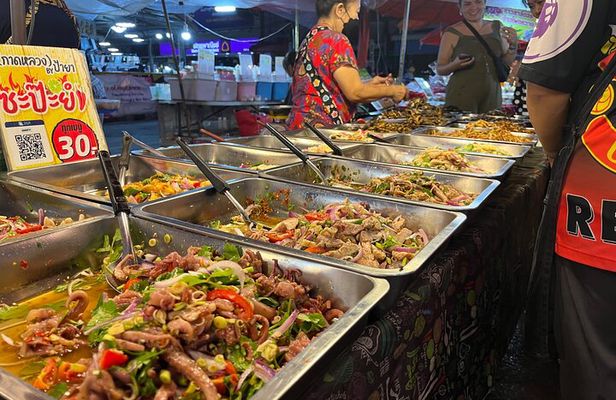 Chiang Mai - Doi Suthep Temple and Street Food Tour