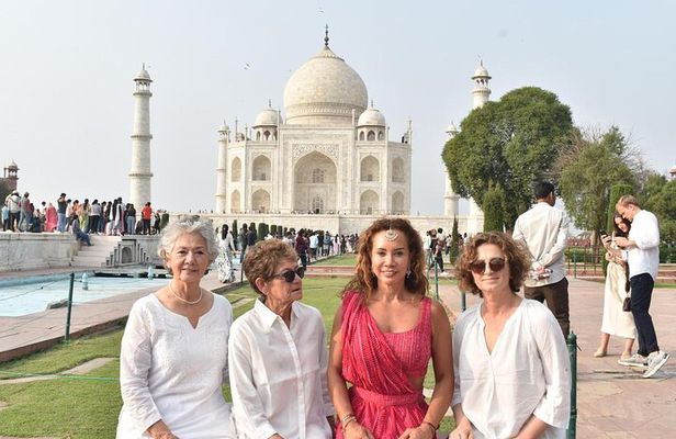 From Delhi: Sunrise Taj Mahal Tour with Elephant conservation