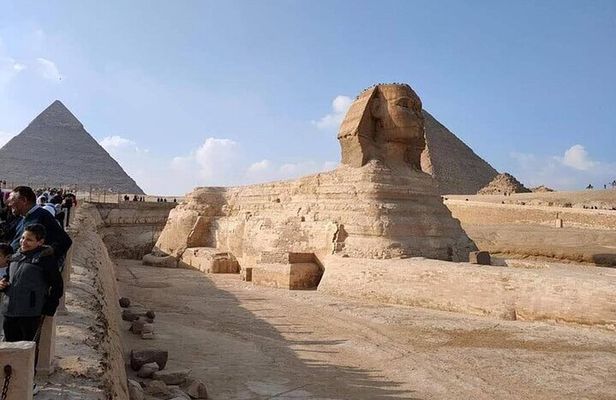 Tour to Pyramids and The Egyptian Museum from Cairo