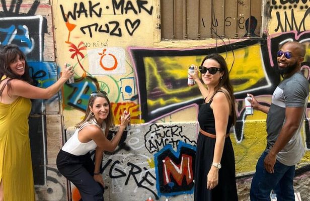 Small-Group Graffiti Tour and Workshop in El Carmen