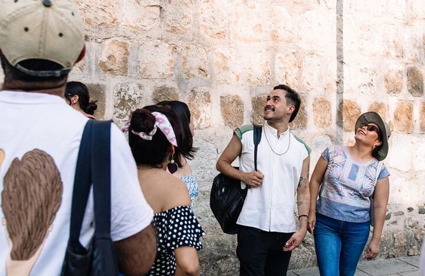 2-Hour Historic Walking Tour in Oaxaca