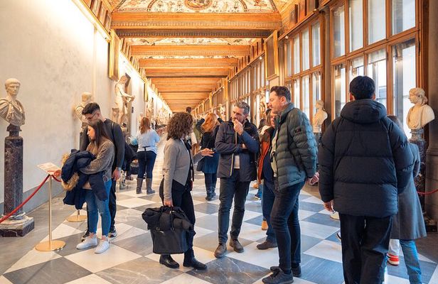 Uffizi Gallery Tour with Botticelli & Michelangelo