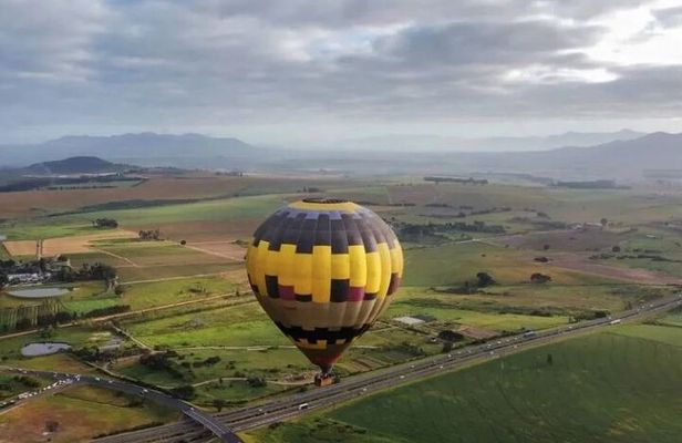Private Hot Air Balloon Tour in Cape Town