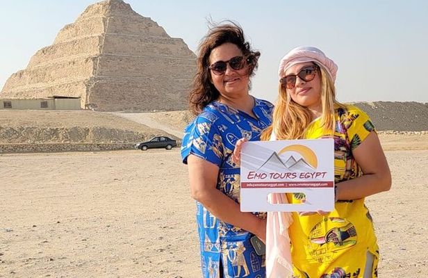 Day Tour to Memphis Sakkara & Dahshur Pyramids