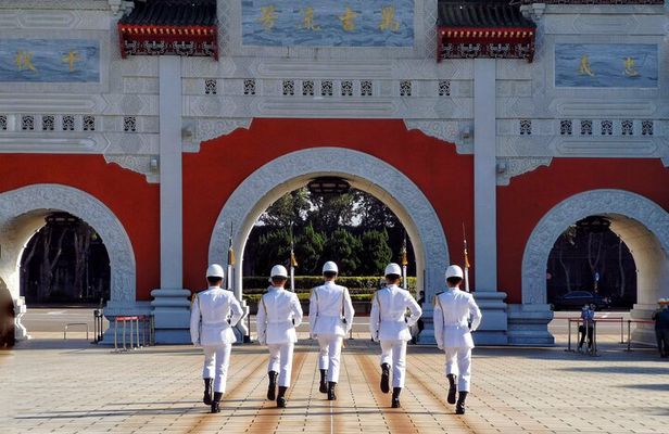 Full Day Private History Tour in Taipei City