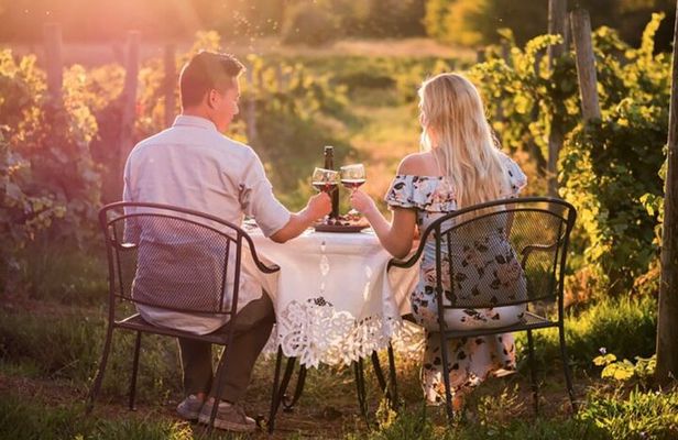 Romantic Escape in Tuscany - Overnight and Wine Tasting
