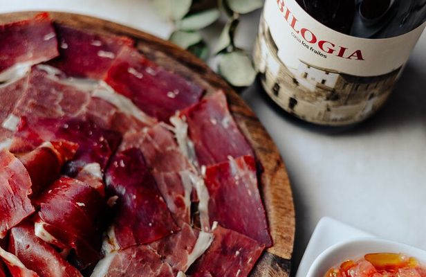 Valencia Local Tapas and Wine Experience