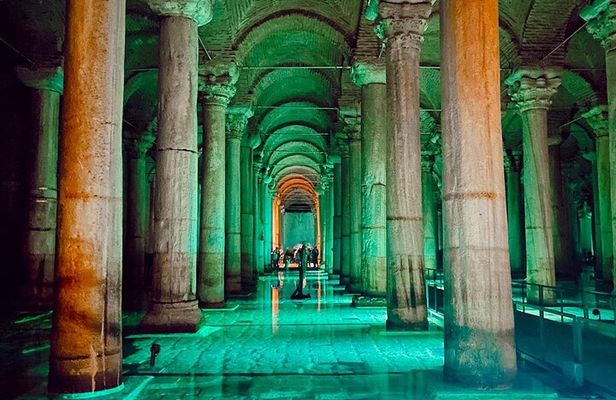 IstanbulBasilicaCistern/fastEntranceEnglish/Spanish (not tickets)