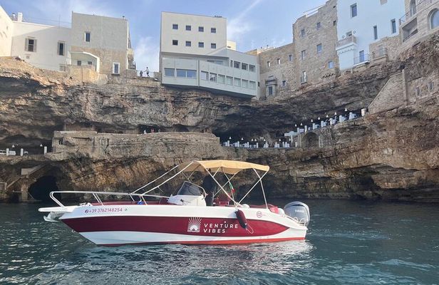  Luxury Shared Boat Tour in Polignano a Mare with Local Aperitif