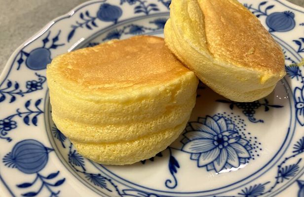 JAPANESE Fluffy Souffle Pancakes & Nature Walk in Todoroki