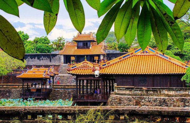 Hue City Tour by Private Car & English-Speaking Driver