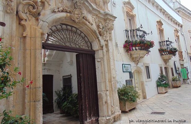Locorotondo private tour: a charming town in the Itria Valley