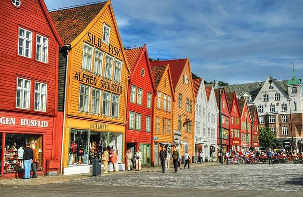 Guided Walking Tour in Bergen