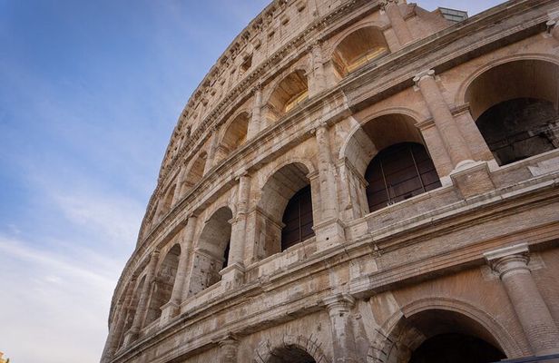 Rome: Guided Group Tour of Colosseum, Palatine Hill & Roman Forum