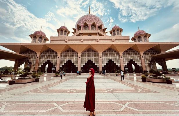Putrajaya Private Tour with Guide