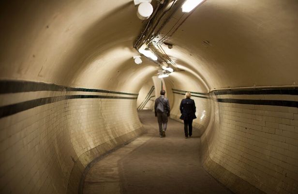 Hidden Tube Walking Tour of Aldwych Disused Station