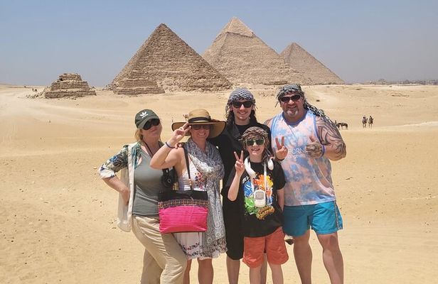 Private Day Trip from Hurghada to Cairo and Pyramids