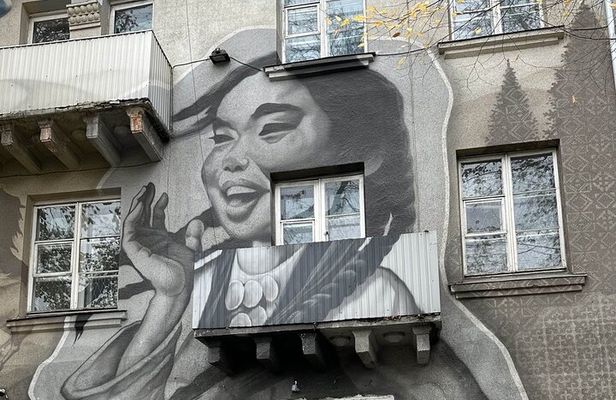 Bishkek Street Murals , Mosaics Arts and Kyrgyz Nomadic History