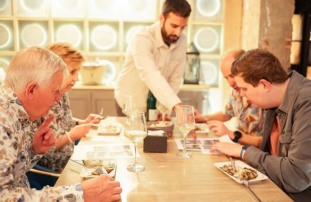 Gourmet Pintxos & Premium Wines small groups Food Tour