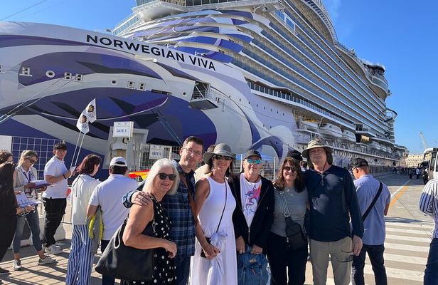 The best of Taormina, Castelmola and Isola Bella (beach) in 7 hours