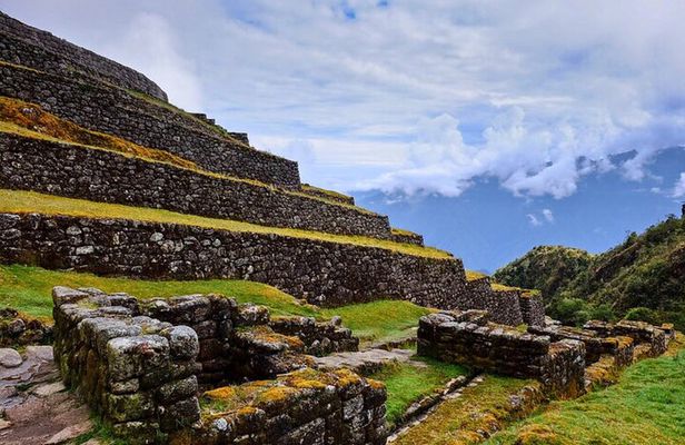 4 Days Inca Trail Adventure to Machu Picchu