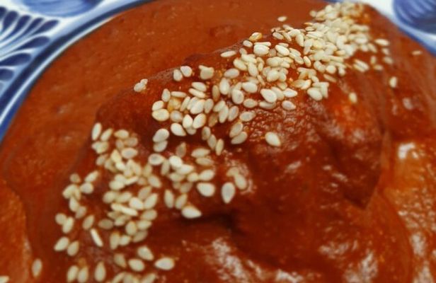 Regional Mexican Cooking Class and Market Tour