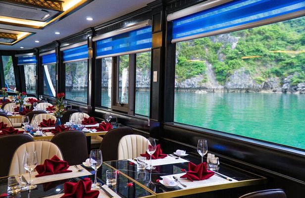 From Hanoi: Luxury 5-Star Halong Bay Day Cruise with Limousine