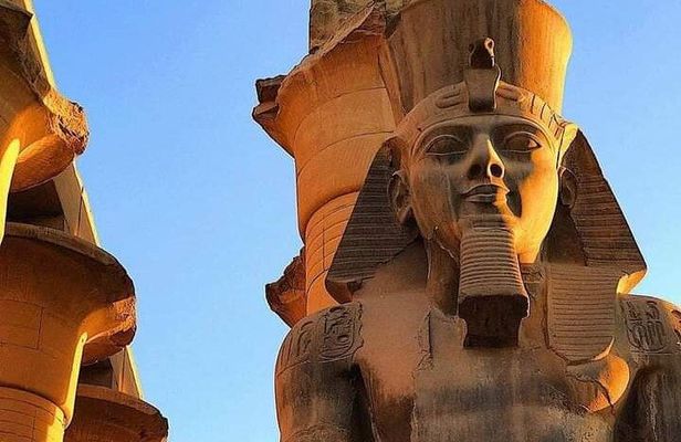 Flight from Cairo to Luxor Includes King Tut's Tomb Felucca Ride