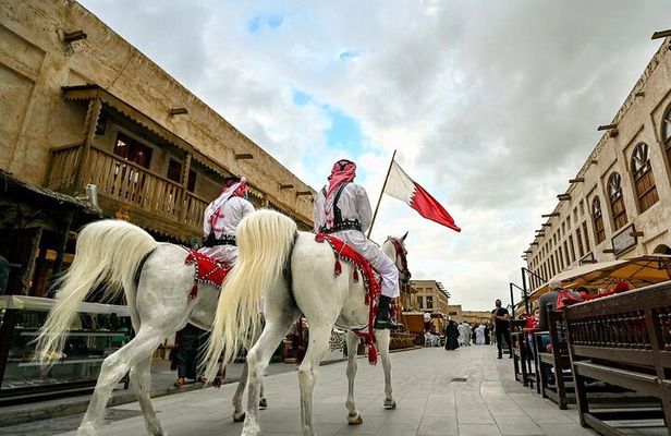 Doha Private Guided City Tour With Airport Transfer