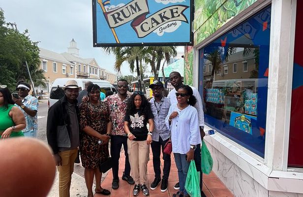 Sightseeing/Historical adventure through Nassau