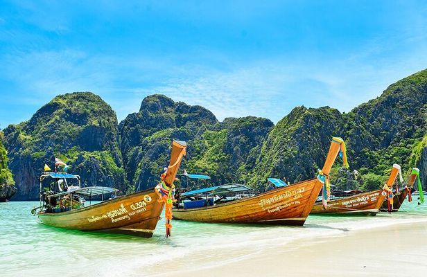 Phi Phi Islands Day Tour from Khaolak