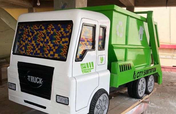 Half Day Fantasy Coffins and Art Tour in Accra.