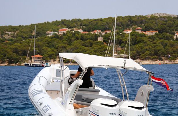 Private Luxury Speedboat Island Tour