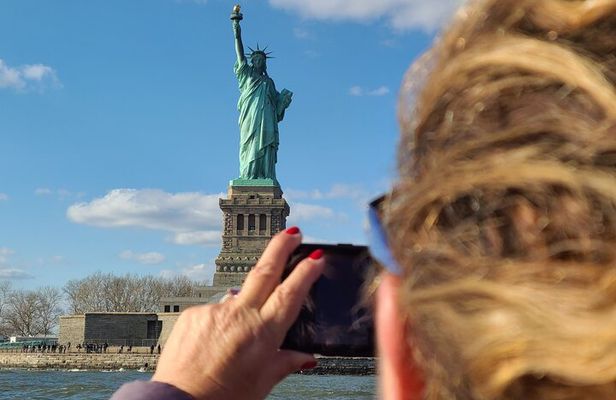 60-Minute Statue of Liberty Sightseeing Cruise