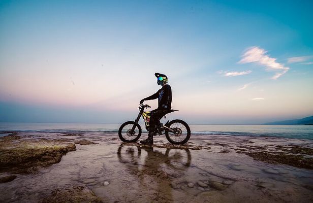 Electric motorbike excursion in the mountains of Koh Samui