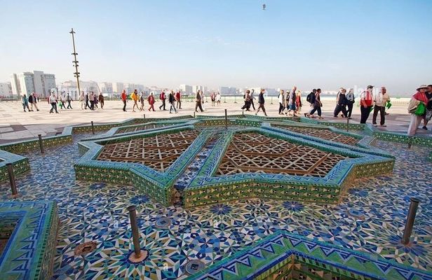 Luxury Casablanca Tour with Round Trip Airport Transfer