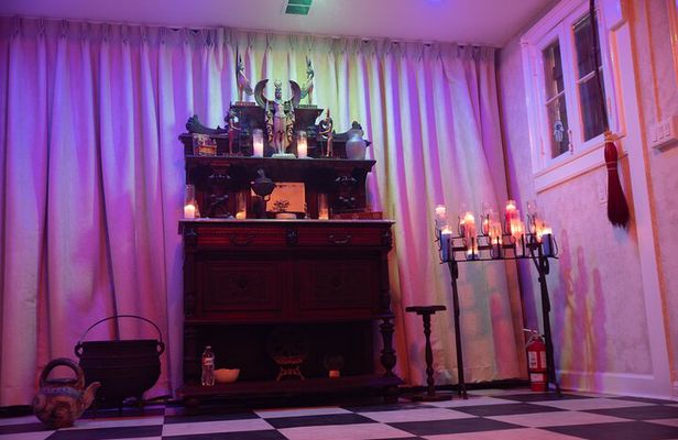 New Orleans Seance Experience