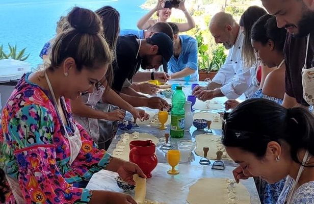 Sorrento Coast: 100% Hands-On Pizza & Pasta Cooking Experience