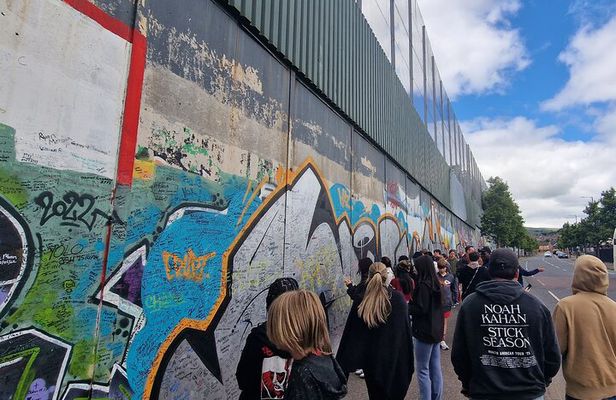 Private Walking tour with Irish Republicans/ Former Prisoners